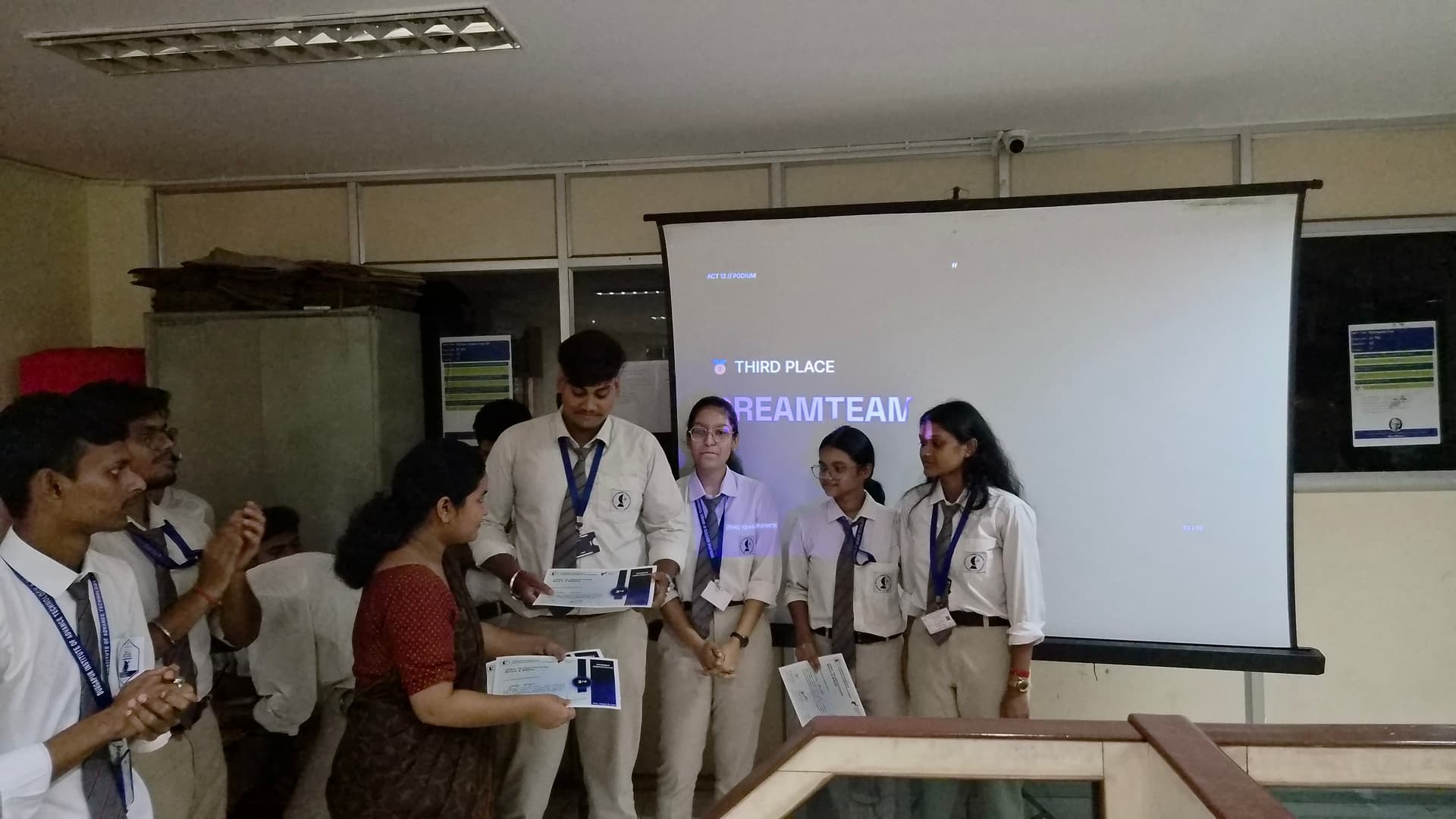 Hackathon moment 6